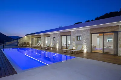 A Hidden Gem: Unique Cave Villa with High-End Amenities in Sivota (K)