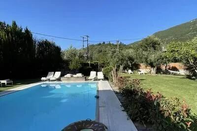 Stunning Poolside Retreat 2, Steps from Mikros Gialos Beach