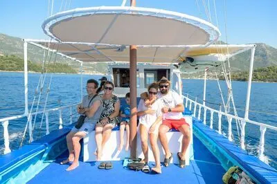 Private Wooden Boat Cruise in Lefkada – Explore the best spots!