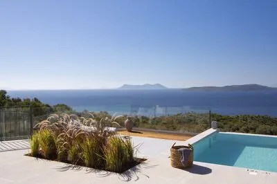 Chic contemporary brand new villa Cloud Nine w/t panoramic seaviews