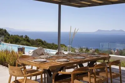 Chic contemporary brand new villa Cloud Nine w/t panoramic seaviews
