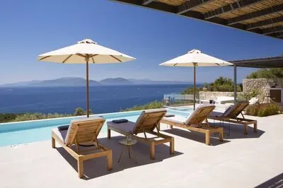 Chic contemporary brand new villa Cloud Nine w/t panoramic seaviews
