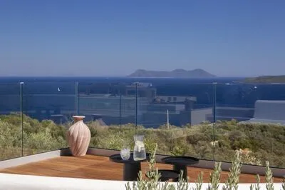 Chic contemporary brand new villa Cloud Nine w/t panoramic seaviews