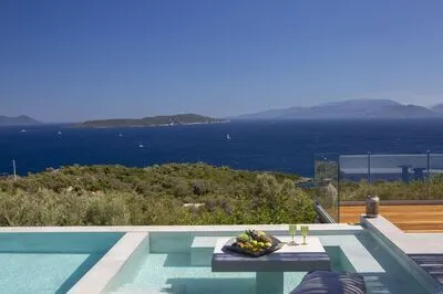 Chic contemporary brand new villa Cloud Nine w/t panoramic seaviews