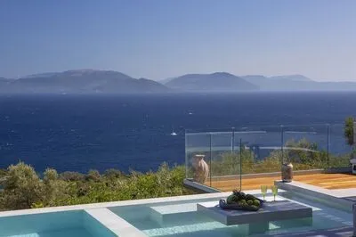 Chic contemporary brand new villa Cloud Nine w/t panoramic seaviews