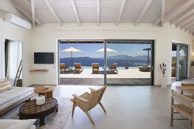 Chic contemporary brand new villa Cloud Nine w/t panoramic seaviews