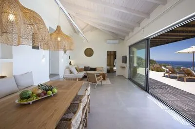 Chic contemporary brand new villa Cloud Nine w/t panoramic seaviews