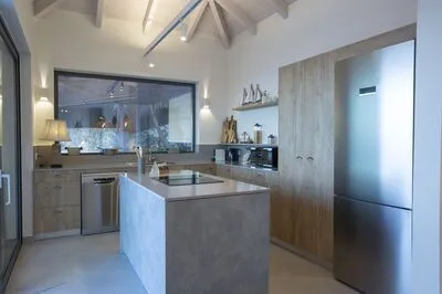 Chic contemporary brand new villa Cloud Nine w/t panoramic seaviews