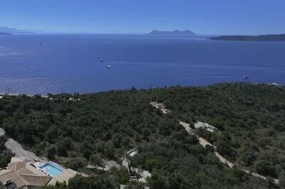 Chic contemporary brand new villa Cloud Nine w/t panoramic seaviews