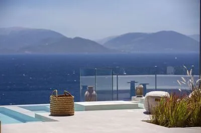 Chic contemporary brand new villa Cloud Nine w/t panoramic seaviews