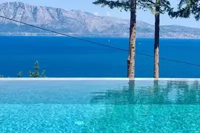 Luxury Villa Oasis – Private 14m Infinity Pool & High-End Luxury