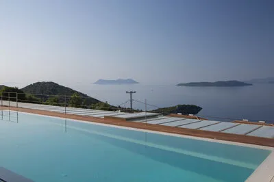Luxury Villa with infinity Pool & Stunning Ionian Panorama (Θ)