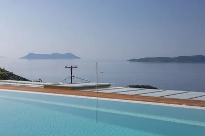 Luxury Villa with infinity Pool & Stunning Ionian Panorama (Θ)
