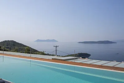 Luxury Villa with infinity Pool & Stunning Ionian Panorama (Θ)