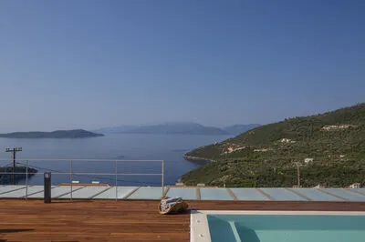 Luxury Villa with infinity Pool & Stunning Ionian Panorama (Θ)