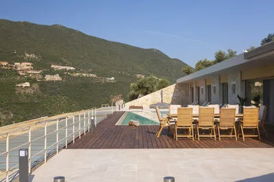 Luxury Villa with infinity Pool & Stunning Ionian Panorama (Θ)