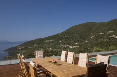 Luxury Villa with infinity Pool & Stunning Ionian Panorama (Θ)