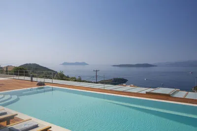 Luxury Villa with infinity Pool & Stunning Ionian Panorama (Θ)