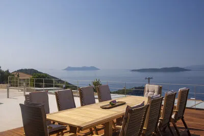 Luxury Villa with infinity Pool & Stunning Ionian Panorama (Θ)