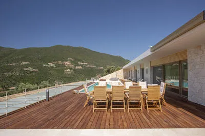 Luxury Villa with infinity Pool & Stunning Ionian Panorama (Θ)