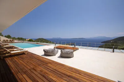 Luxury Villa with infinity Pool & Stunning Ionian Panorama (Θ)