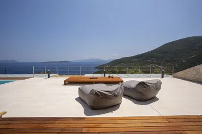 Luxury Villa with infinity Pool & Stunning Ionian Panorama (Θ)