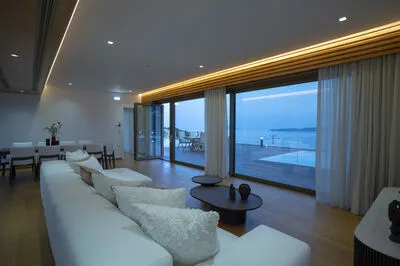Luxury Villa with infinity Pool & Stunning Ionian Panorama (Θ)
