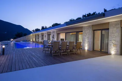 Luxury Villa with infinity Pool & Stunning Ionian Panorama (Θ)