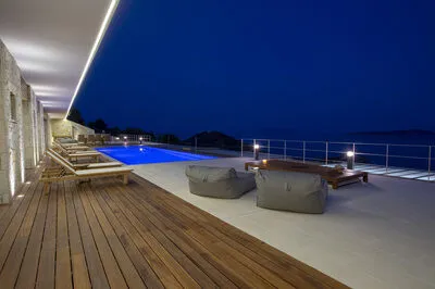 Luxury Villa with infinity Pool & Stunning Ionian Panorama (Θ)