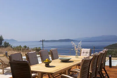 Luxury Cave Villa for 12 with Infinity Pool & Ionian Views (Δ)