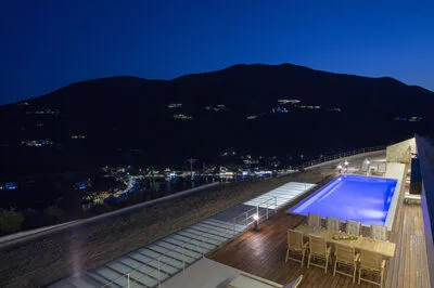 Luxury Cave Villa for 12 with Infinity Pool & Ionian Views (Δ)