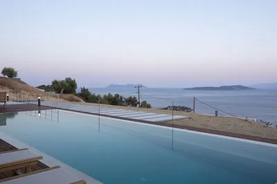 Luxury Cave Villa for 12 with Infinity Pool & Ionian Views (Δ)