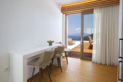 Luxury Cave Villa for 12 with Infinity Pool & Ionian Views (Δ)