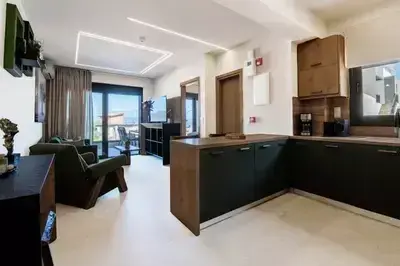 Modern Apartment 6 with Sea view
