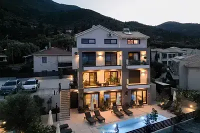 Modern Apartment 6 with Sea view