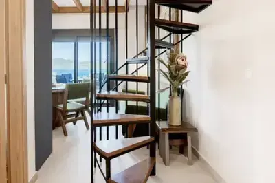 Modern two level Suite 5 with Sea view