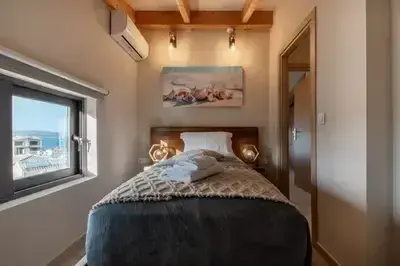 Modern two level Suite 5 with Sea view
