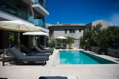 Modern two level Suite 5 with Sea view