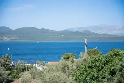 Modern two level Suite 5 with Sea view