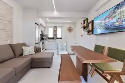 A Chic Two-Level Suite 2 in the Heart of Meganisi