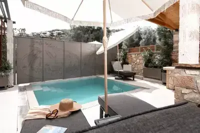 Elegant Two-Level Suite 4 with Contemporary Comfort in Meganisi