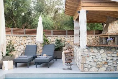 Luxury 5-Bedroom Villa in Meganisi with Pool & Jacuzzi