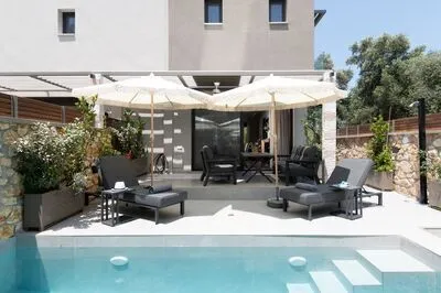 Luxury 5-Bedroom Villa in Meganisi with Pool & Jacuzzi
