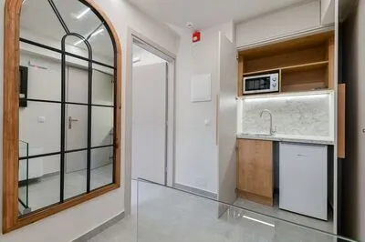 Luxury 5-Bedroom Villa in Meganisi with Pool & Jacuzzi