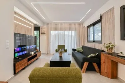Luxury 5-Bedroom Villa in Meganisi with Pool & Jacuzzi