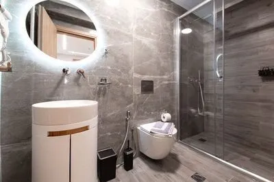 Relaxing 3-Bedroom Suite 6 with Jaccuzi by Vathi Harbor