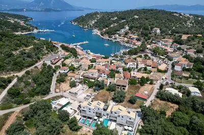 Luxury 3-Bedroom Retreat Suite 5 with Pool in Meganisi