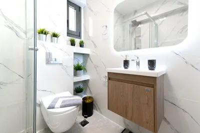 Suite 4 with front sea view and communal pool