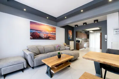 Suite 3 – A Two-Level Haven of Elegance with Captivating Gulf Views