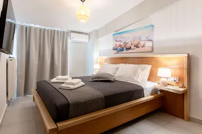 Suite 3 – A Two-Level Haven of Elegance with Captivating Gulf Views